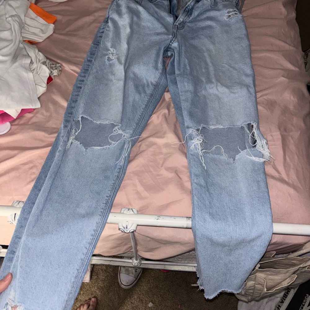 American Eagle Outfitters Light Blue Distressed Straight Leg Jeans